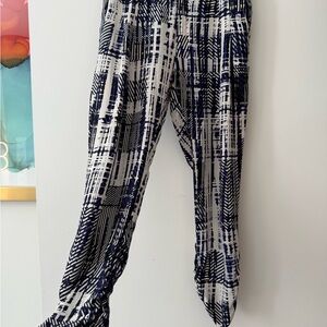 100% Silk Black and White Patterned Pants